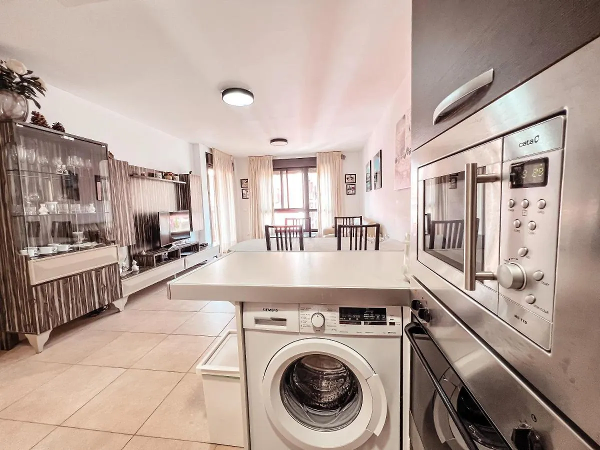 Beautiful 1 Bedroom Apartment In Palm Mar, Pm101