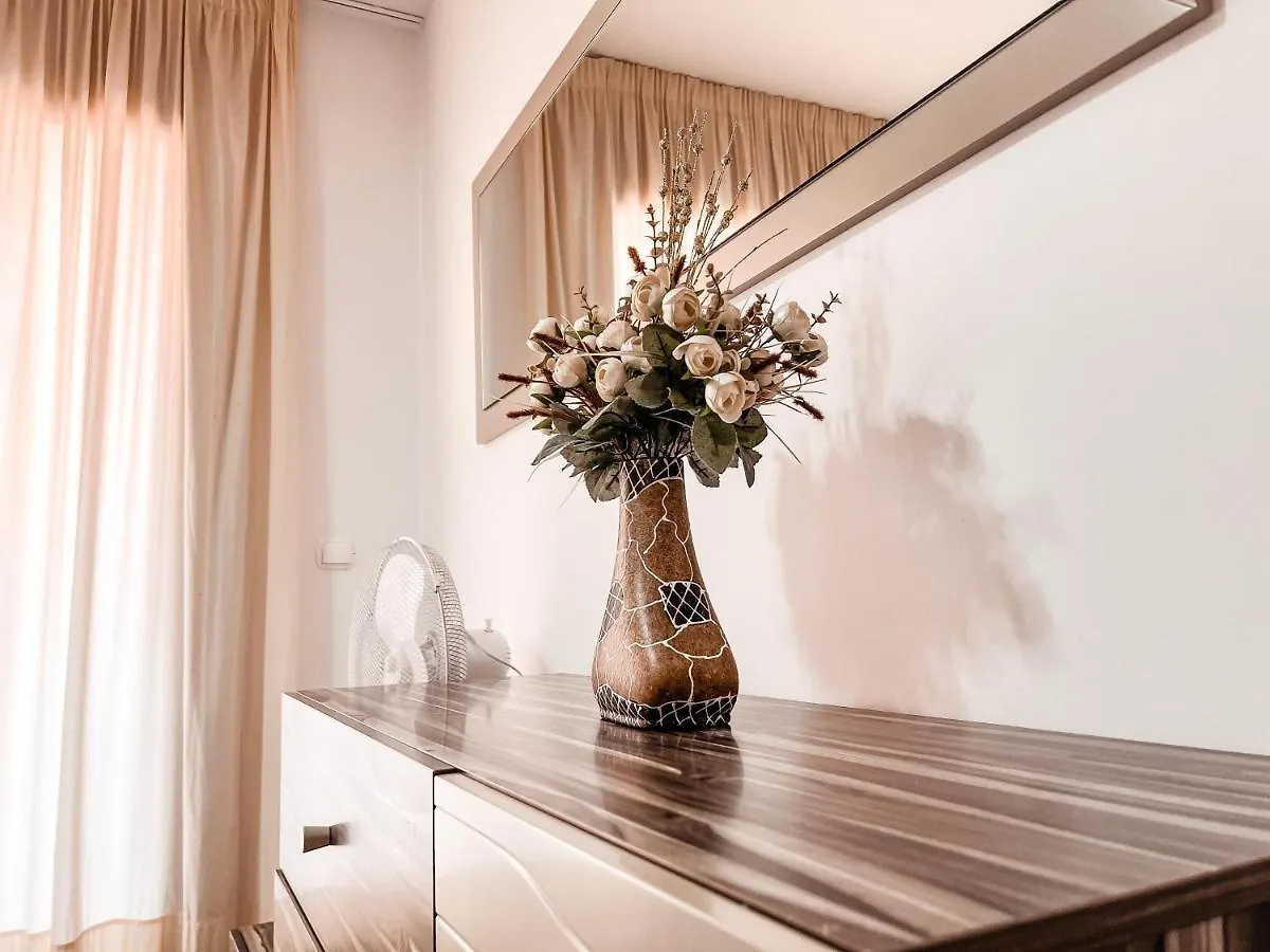 Beautiful 1 Bedroom Apartment In Palm Mar, Pm101 0*, Palm-mar Spain